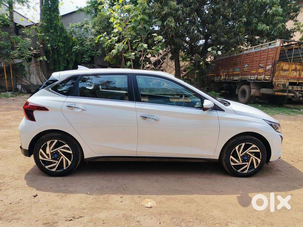 Hyundai I20 Asta (o) 1.2 Mt, 2025, Petrol