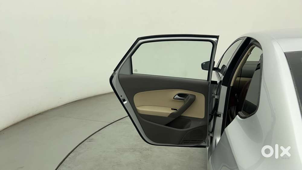 Volkswagen Vento 1.2 Tsi Highline At, 2017, Petrol