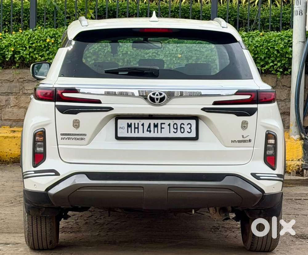 Toyota Urban Cruiser Hyryder 1.5 V Hybrid, 2025, Cng & Hybrids