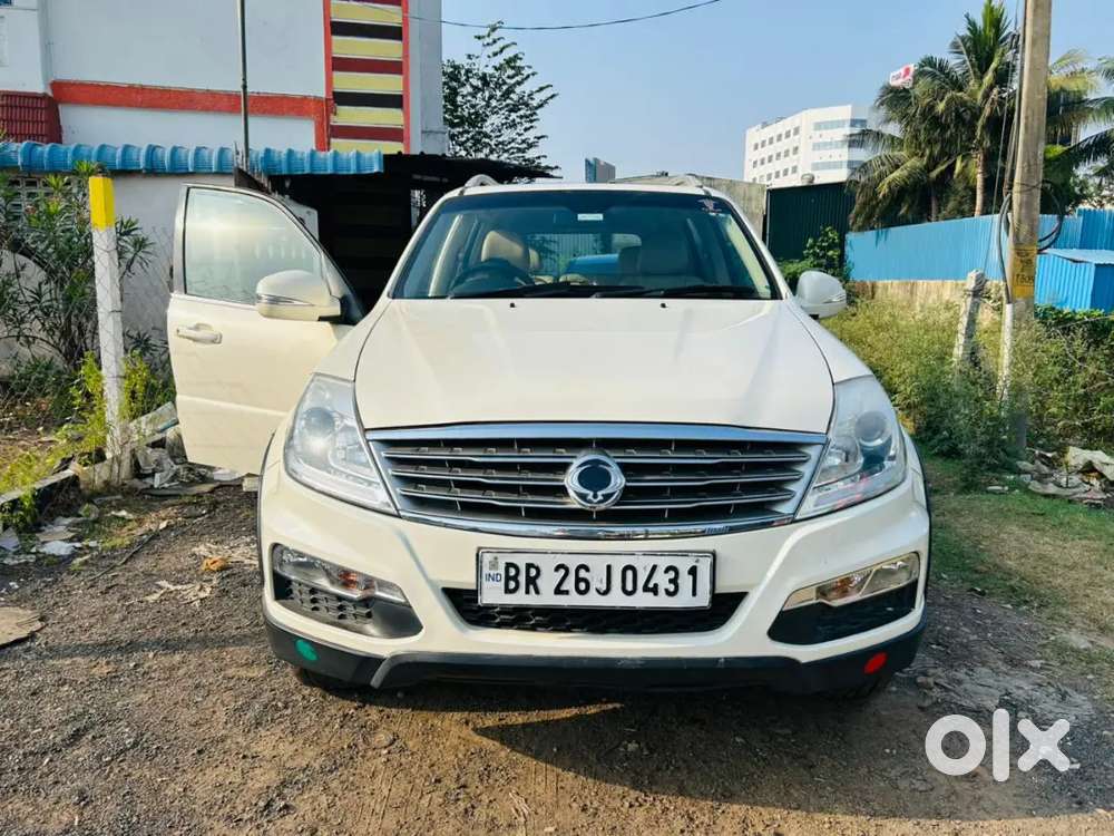 Mahindra Rexton 2015 Diesel 68000 Km Driven