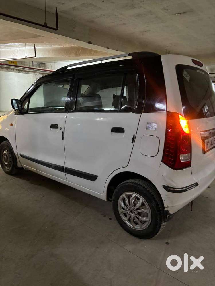 गुड कंडीशन कोई कमी नहीं है अर्जेंट बेचनी है उसे पैसे की जरूरत