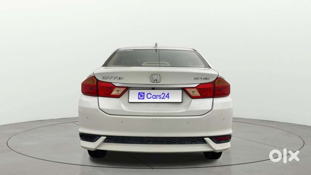 Honda City 1.5 V 5th Gen I-vtec Mt, 2022, Petrol