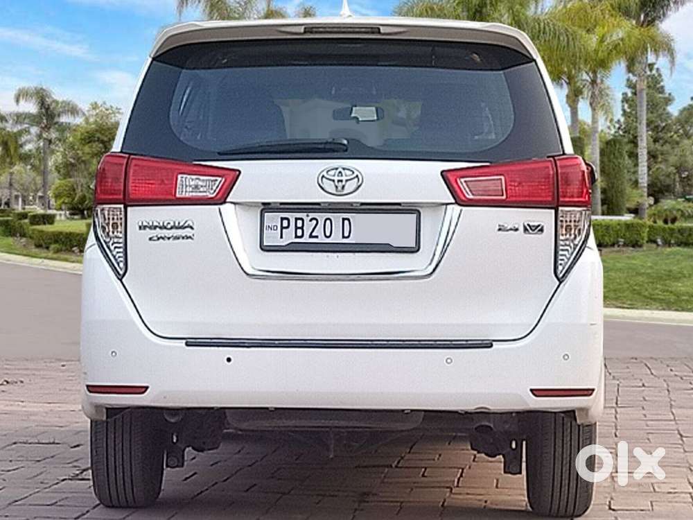 Toyota Innova Crysta