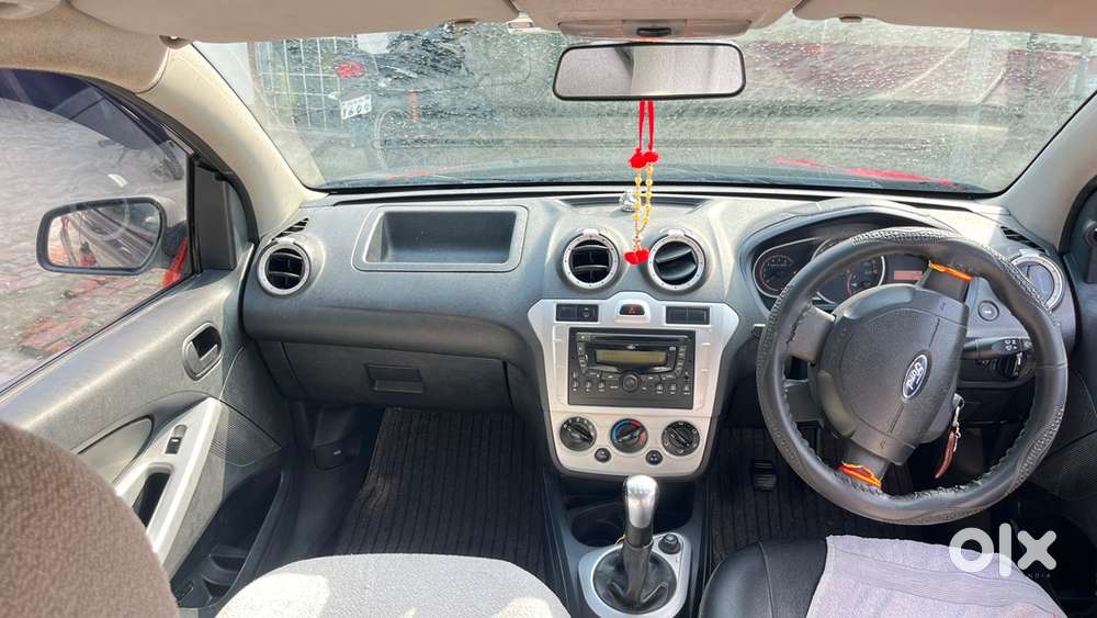 2014 Ford Figo Manual