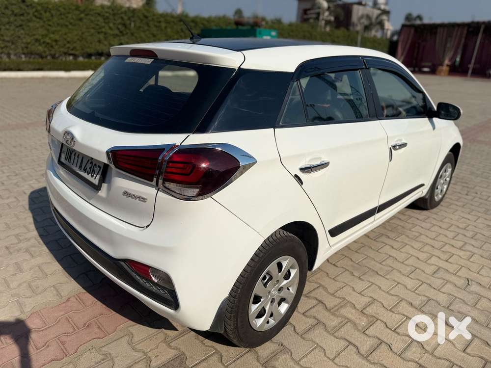Hyundai I20 Sportz 1.2 Bs-iv, 2018, Petrol