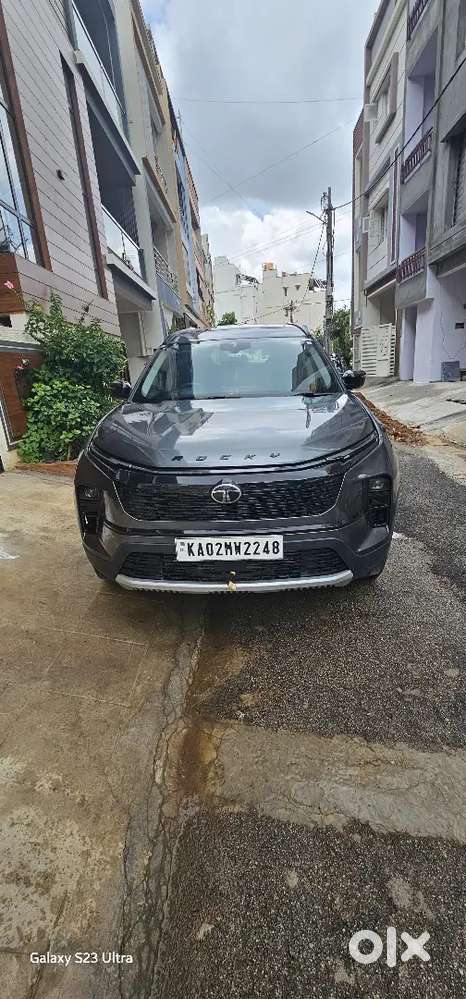 Tata Safari Very Less Driven With Accessories Installed