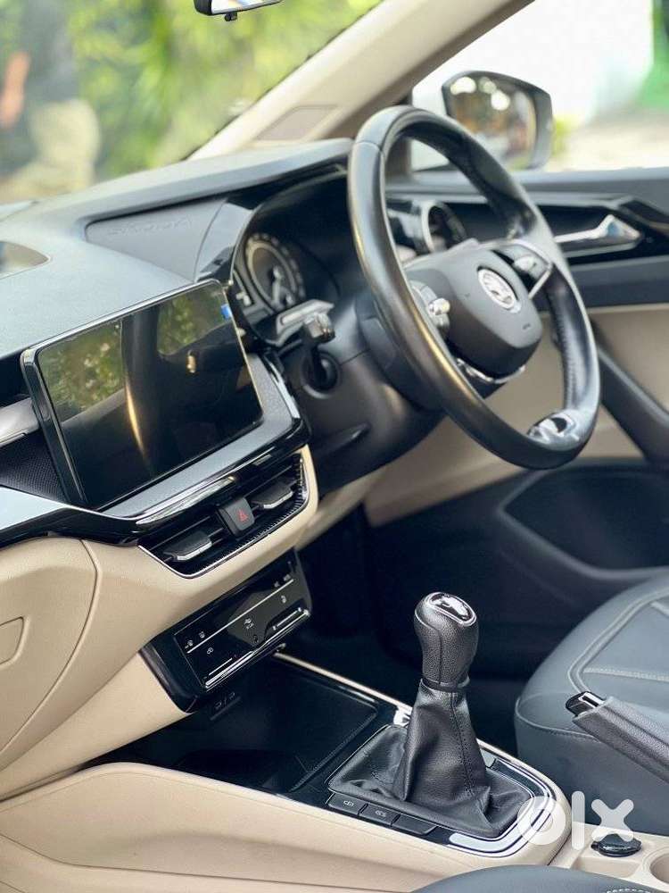 Skoda Slavia, 2022, Petrol