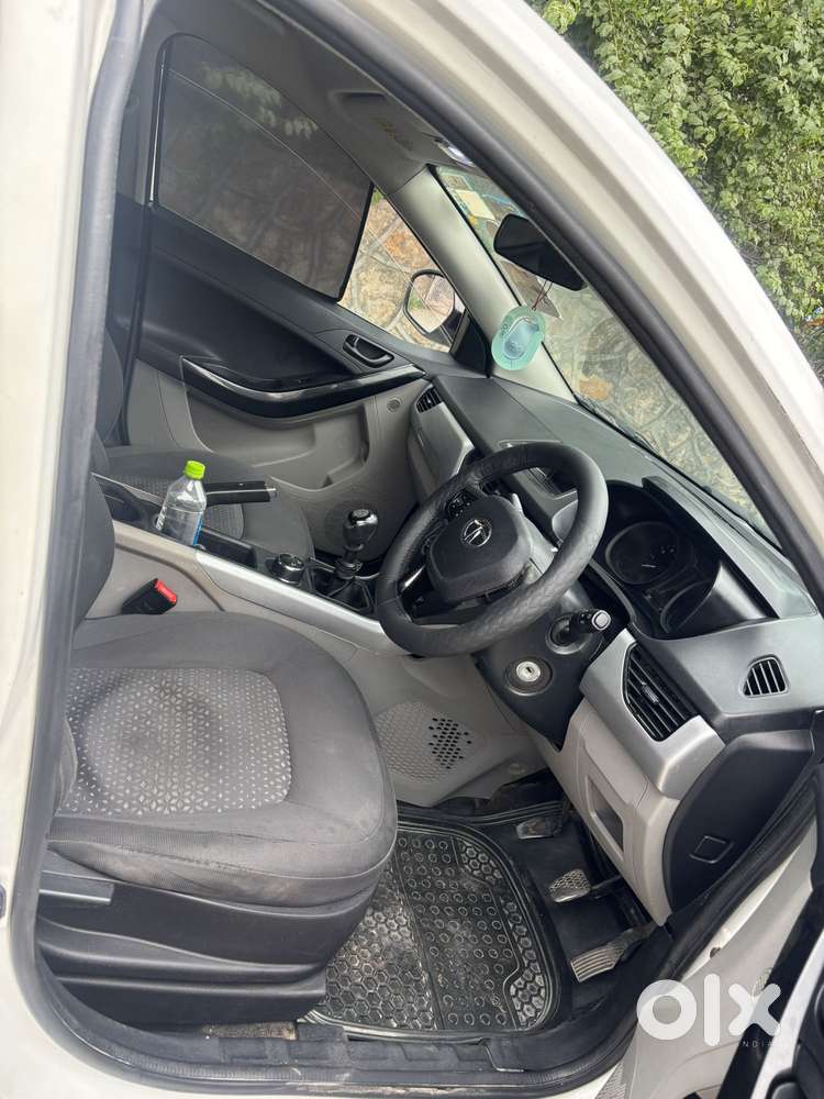 Tata Nexon 1.5 Revotorq Xm (s), 2017, Diesel