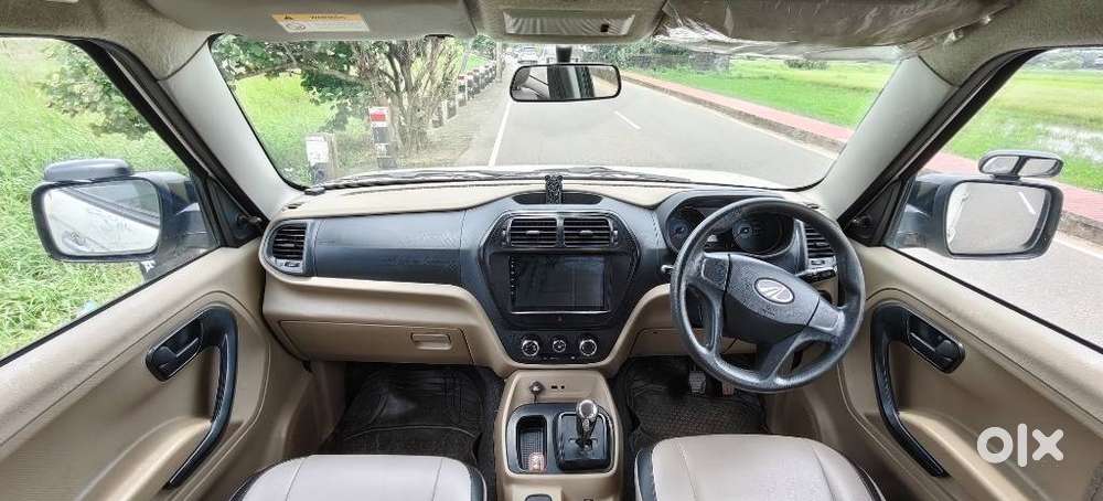 Mahindra Tuv 300 T8 Amt (automatic), 2016, Diesel