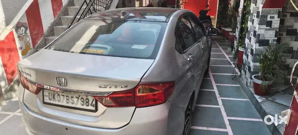 Honda City 2016 Petrol Well Maintained With Sunroof And Push Start