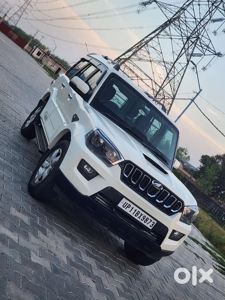 Mahindra Scorpio 
1st Owner 
Android System