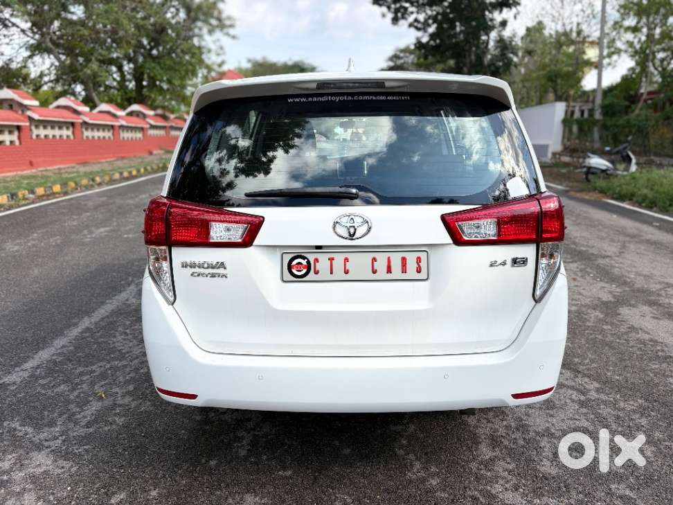 Toyota Innova Crysta 2.4 Gx Mt, 2019