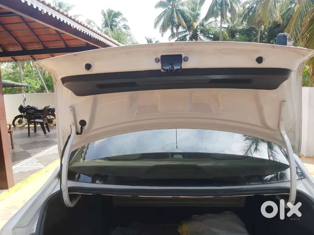 Skoda Rapid Elegance 2012 Diesel
