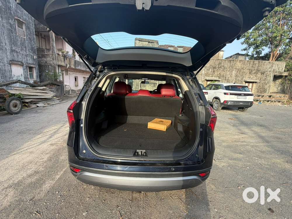 Mahindra Xuv700 2023 Car.   Vip Number 0022