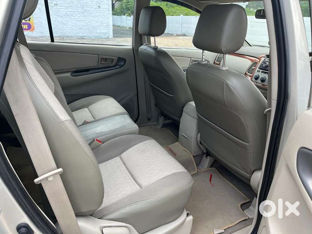 Toyota Innova 2.5 G (diesel) 7 Seater, 2013, Diesel