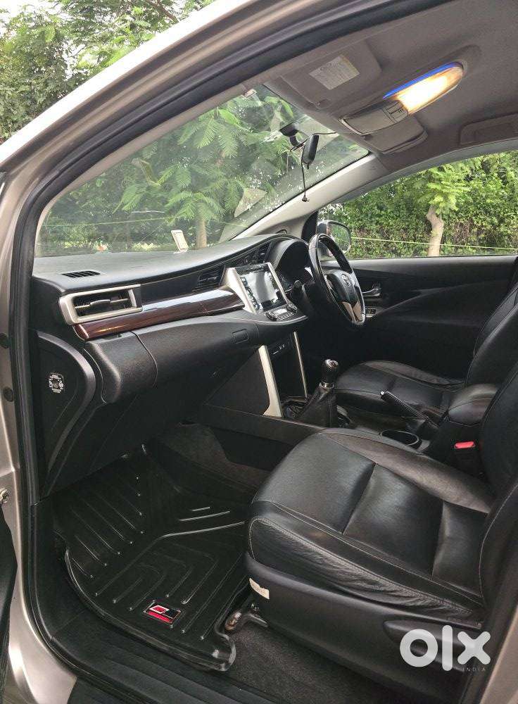 Toyota Innova Crysta 2.4 Zx Mt, 2016, Diesel
