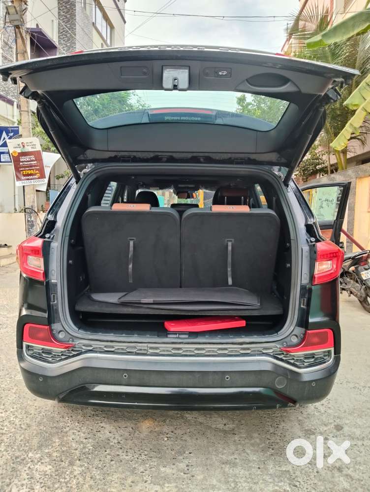 Mahindra Alturas G4 4wd At, 2022, Diesel