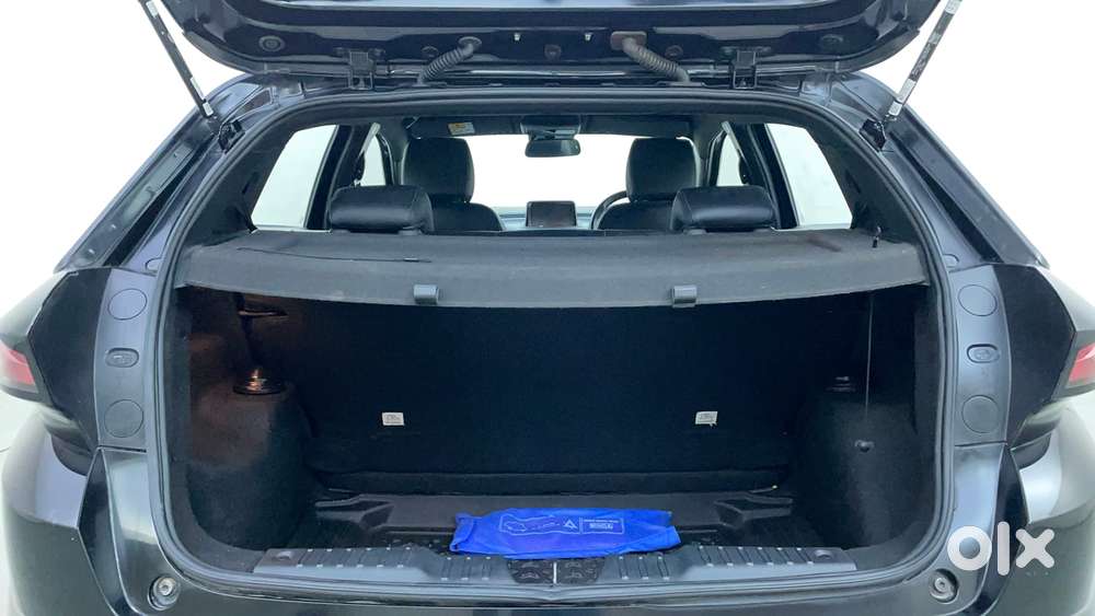 Tata Altroz 1.2 Xz Plus I-turbo Petrol Dark Edition, 2023, Petrol