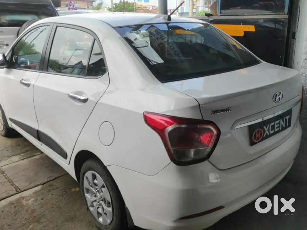 Hyundai Xcent 2015 Diesel 72000 Km Driven