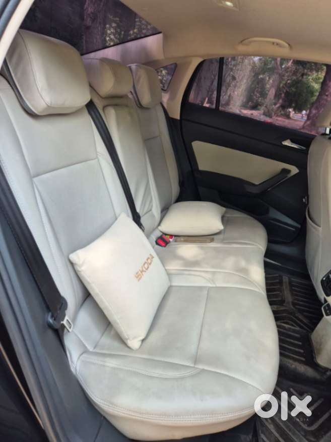 Skoda Slavia Sportline 1.0l Tsi Mt, 2025, Petrol