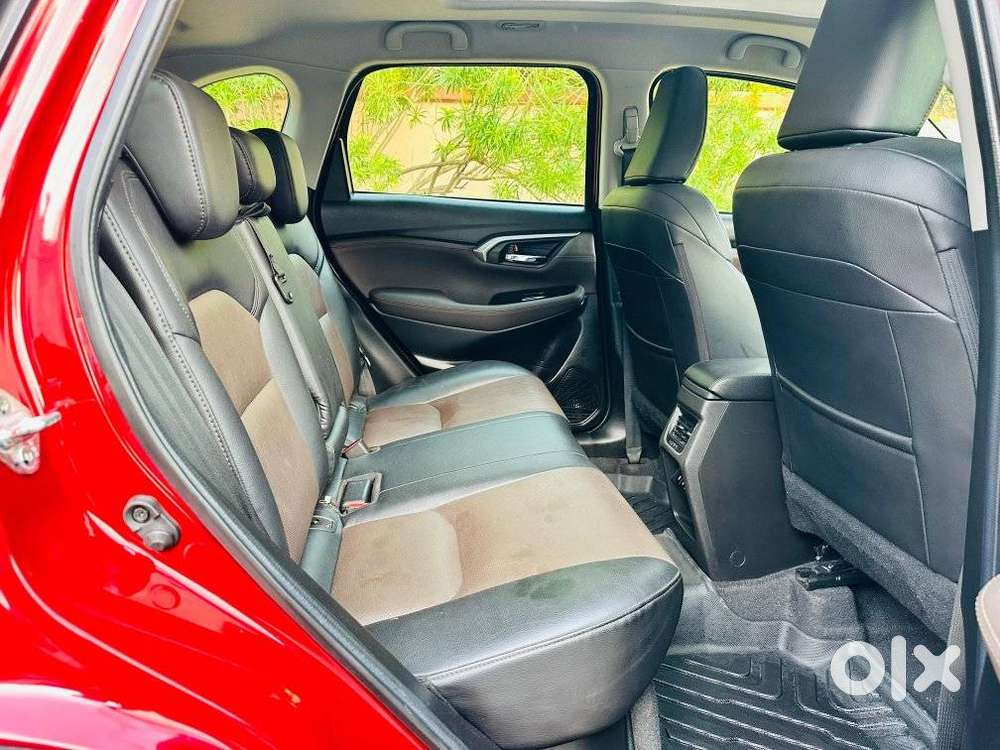 Toyota Urban Cruiser Hyryder 1.5 V Hybrid, 2023, Cng & Hybrids