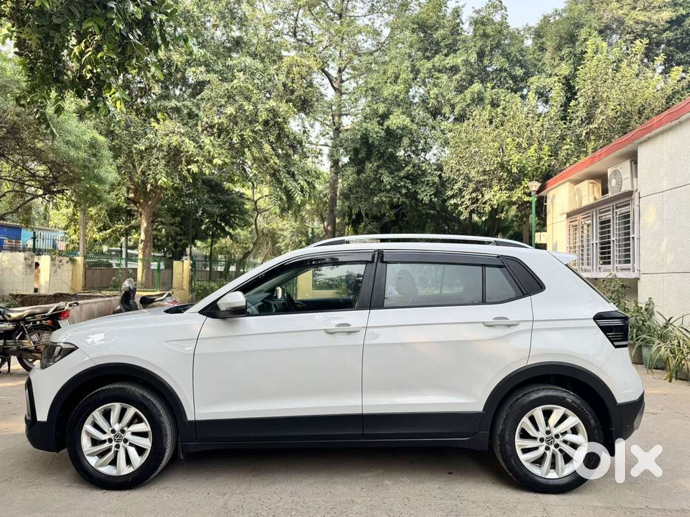 Volkswagen Taigun 1.0 Tsi Highline At, 2022, Petrol