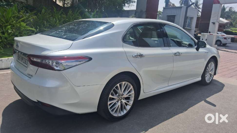 Toyota Camry Hybrid, 2020, Petrol