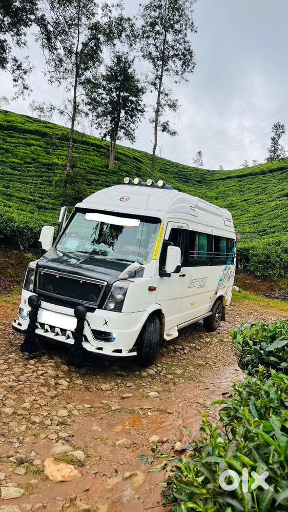 Force Motors Traveller Diesel 2nd Owner 2014