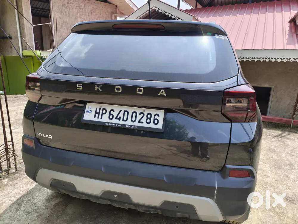 Skoda Kylaq Signature Petrol Automatic 2025