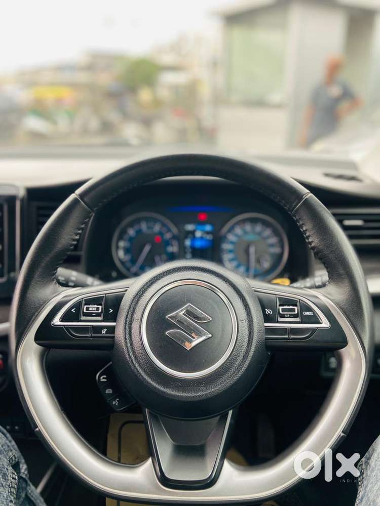 Maruti Suzuki Xl6 1.5 Alpha Plus Dual Tone Mt, 2022, Petrol
