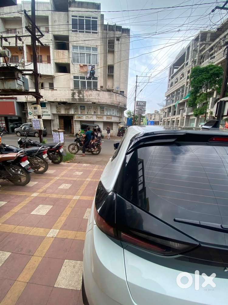 Tata Altroz Xz Plus 2025