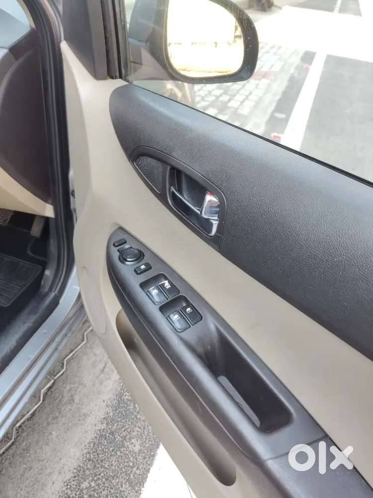 Hyundai I20 2014 Sports Diesel 2nd Owner