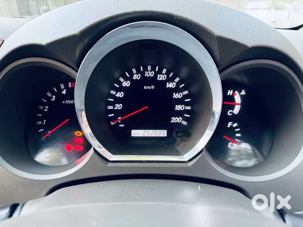 Toyota Fortuner, 2010, Diesel