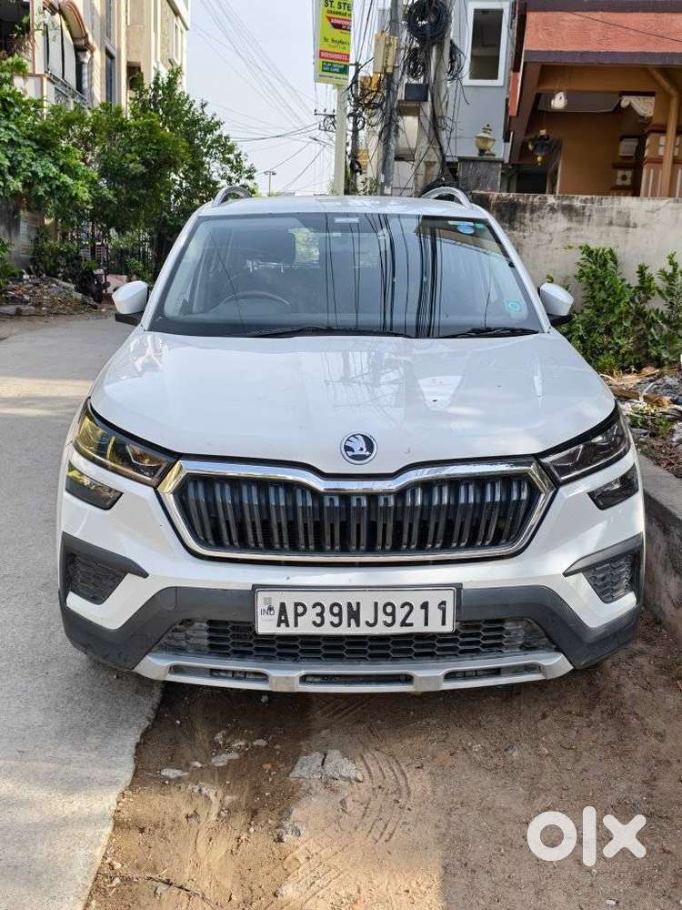 Skoda Kushaq 1.0 Tsi Ambition, 2022, Petrol
