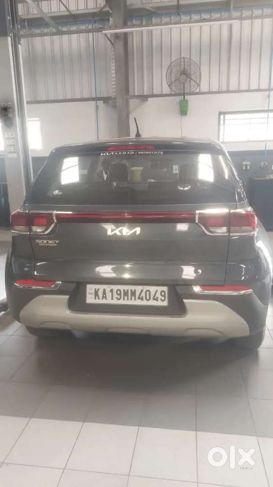 Kia Sonet 2022 Petrol 22000 Km Driven Be