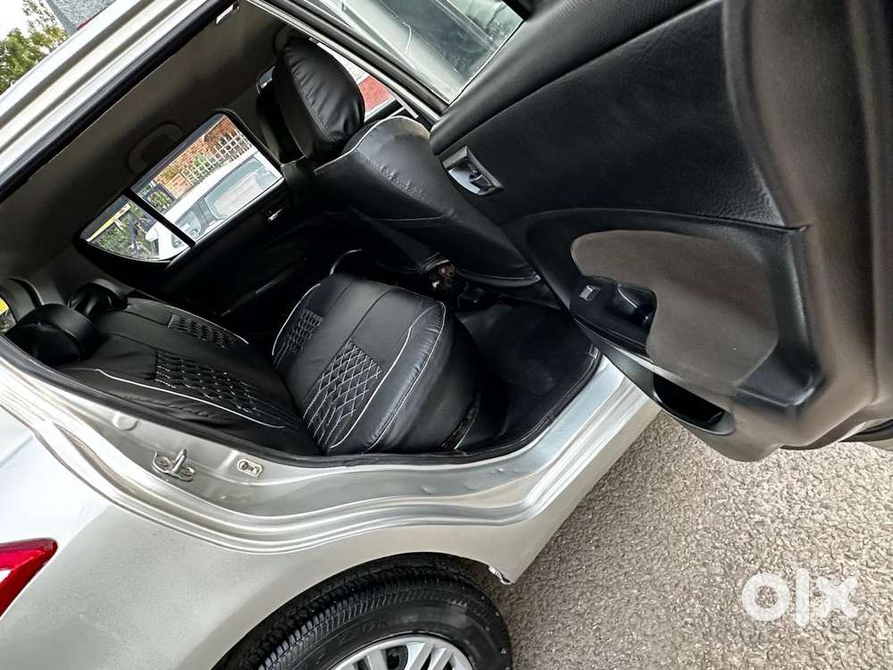 Maruti Suzuki Swift 2011-2014 Vxi, 2013, Petrol