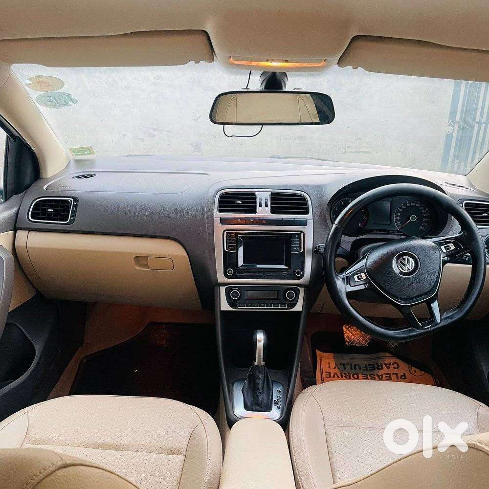 Volkswagen Vento 1.2 Tsi Highline At, 2017, Petrol