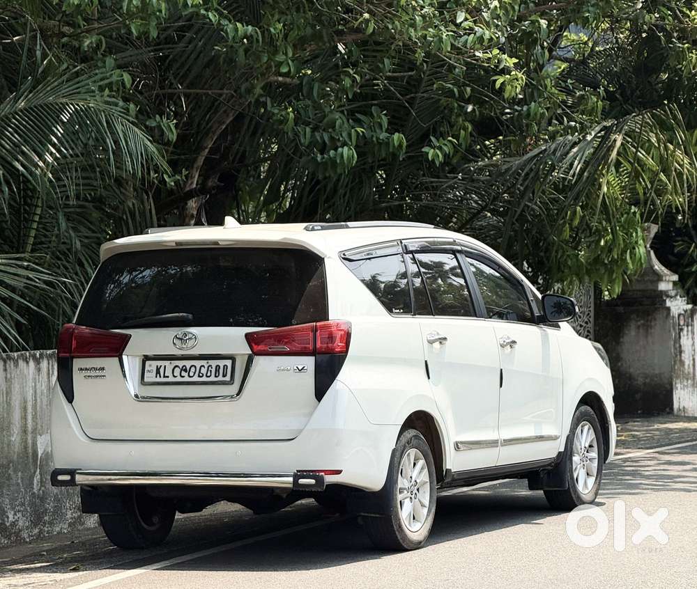 Toyota Innova Crysta 2.4 V 7 Str, 2019, Diesel
