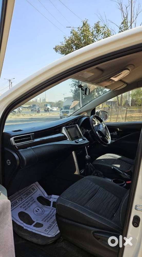 Toyota Innova Crysta 2.4 V, 2016, Diesel