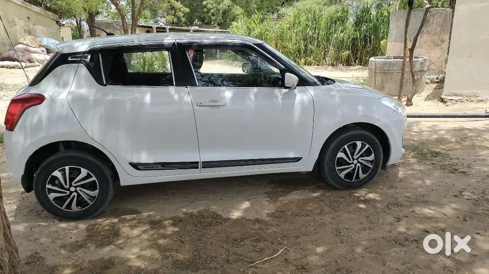 Maruti Suzuki Swift 2022 Petrol 49000 Km Driven