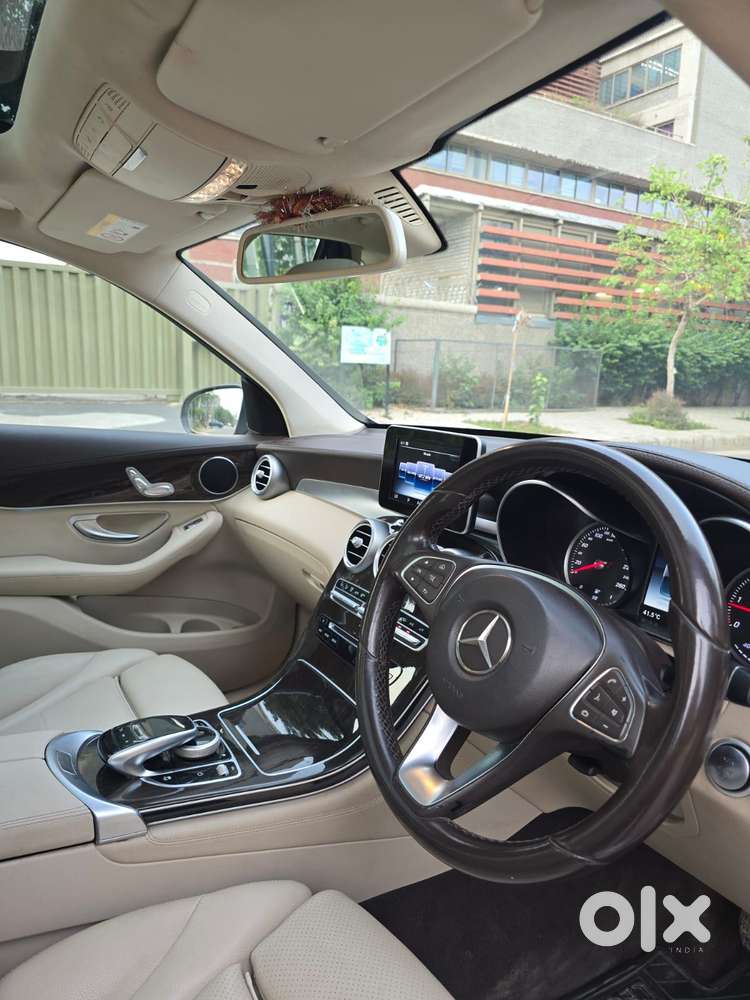 Mercedes-benz Glc Class 220d Celebration Edition, 2017, Diesel