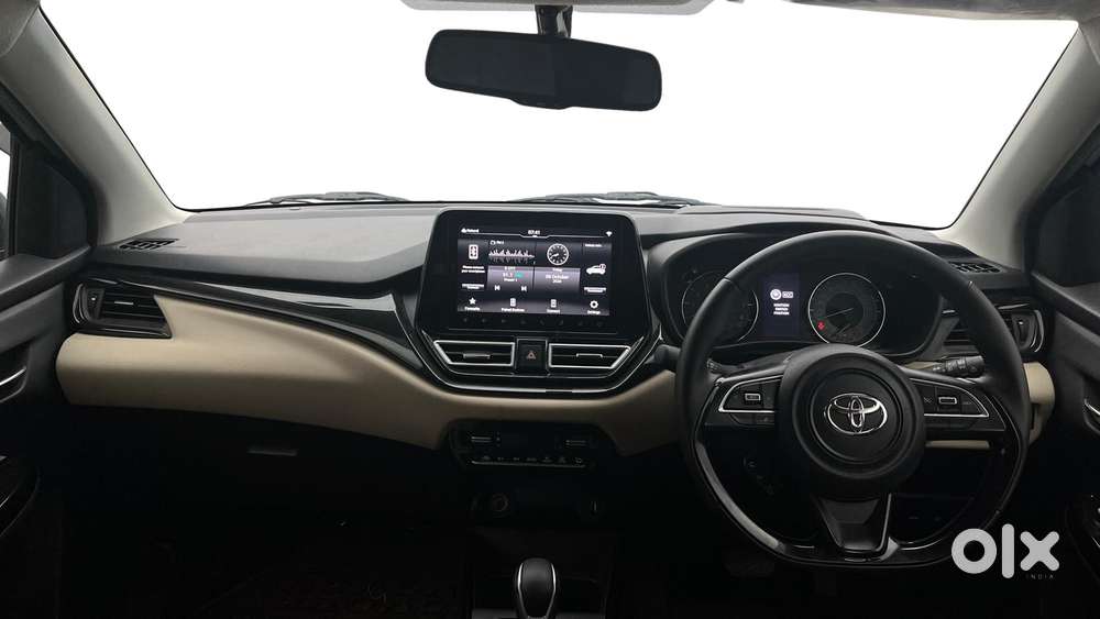 Toyota Glanza 1.2 V Amt, 2025, Petrol