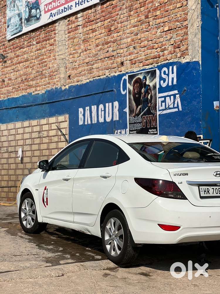 Hyundai Fluidic Verna 2012