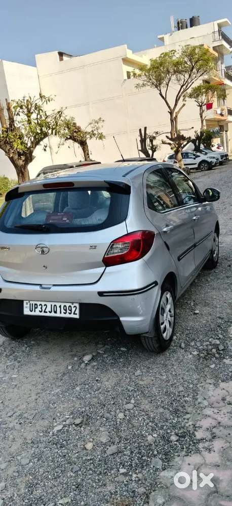Tata Tiago Revotron 2018
