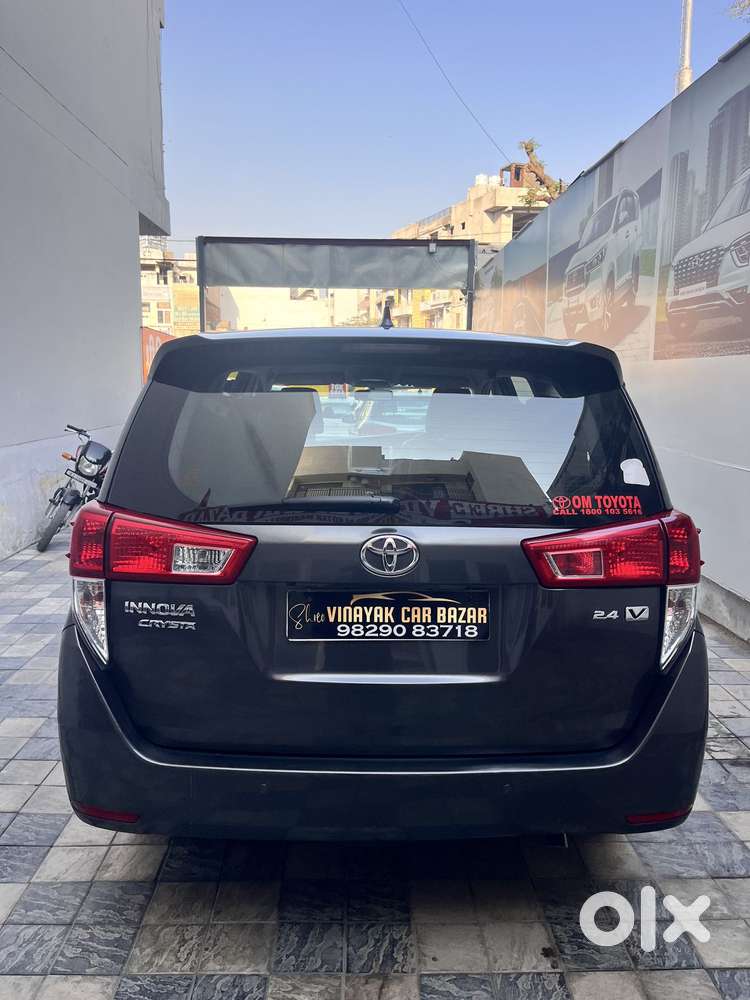 Toyota Innova Crysta 2.4 V 7 Str, 2018, Diesel