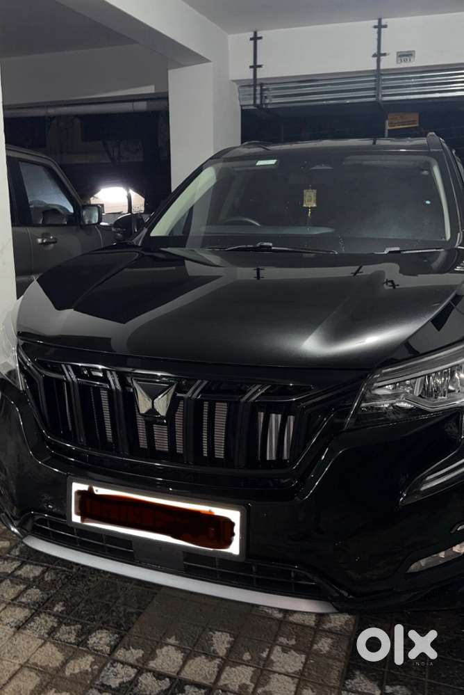 2025 Mahindra Xuv700 Ax7 Ebony Edition  At Diesel  7 Seater