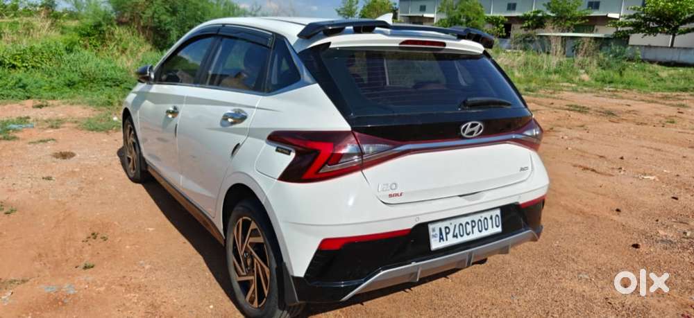 Hyundai New I20 1.2 Asta (o) Mt Dual Tone, 2024, Petrol