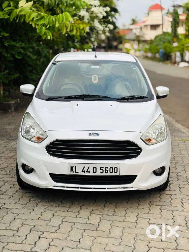 Ford Figo 1.5p Titanium At, 2015, Petrol