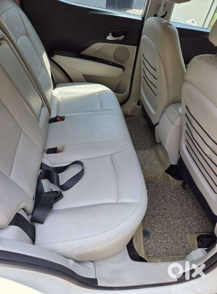 Mahindra Xuv300 W8 Option Diesel, 2022, Diesel