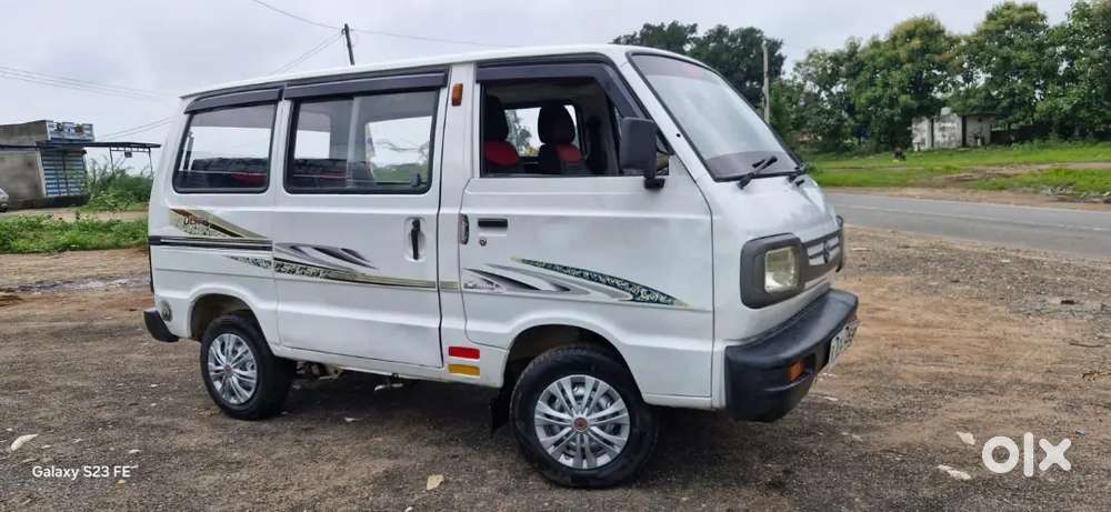 Maruti Suzuki Omni Utsav Edition 2015 Variant